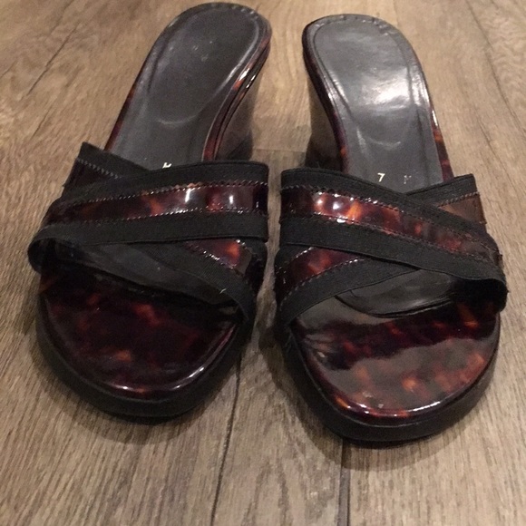 Stuart Weitzman Cognac Slide Sandals Size 7 - Picture 6 of 7